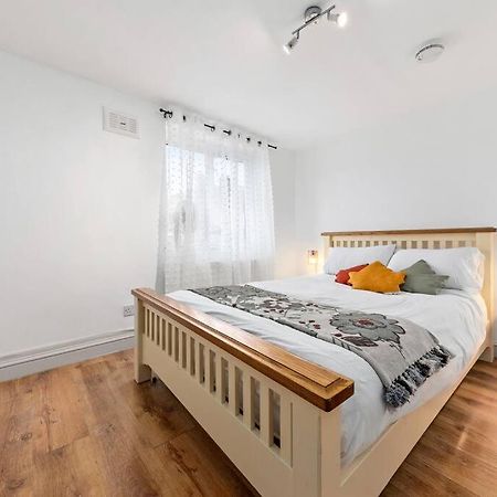 ロンドン1Br Modern Flat On Edgware Rd Ed3アパートメント エクステリア 写真